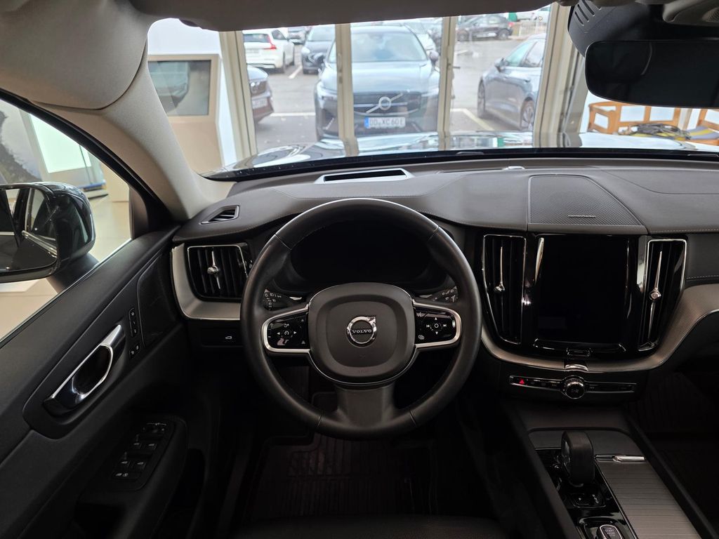 Volvo XC60 2022