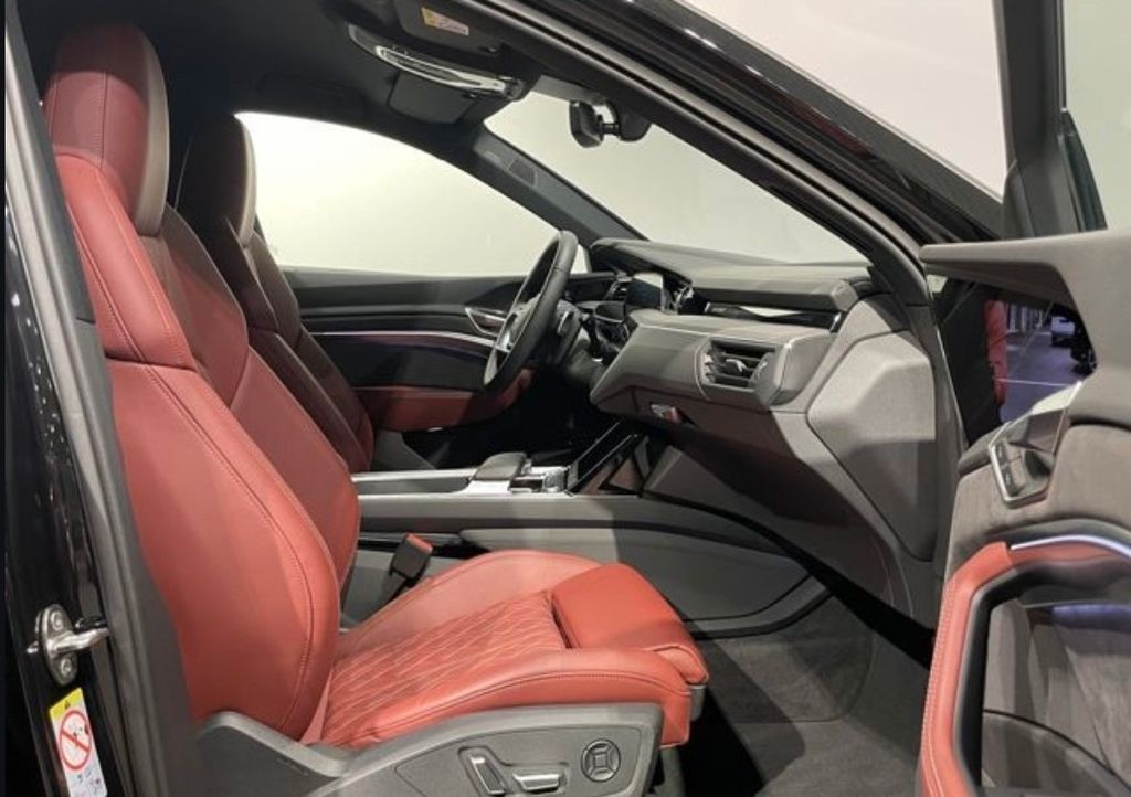 Audi e-tron 2021