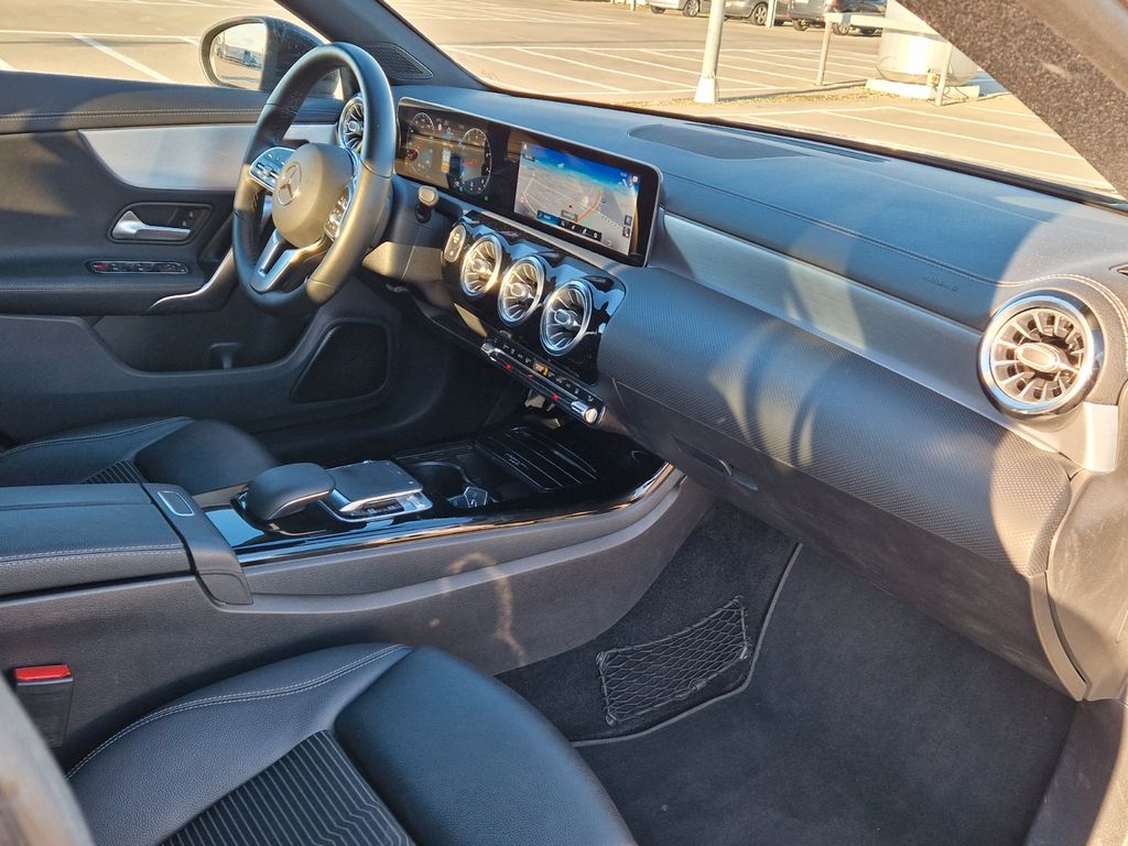 Mercedes-Benz CLA 220 2019