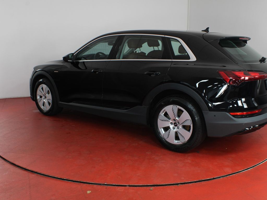 Audi e-tron 2022