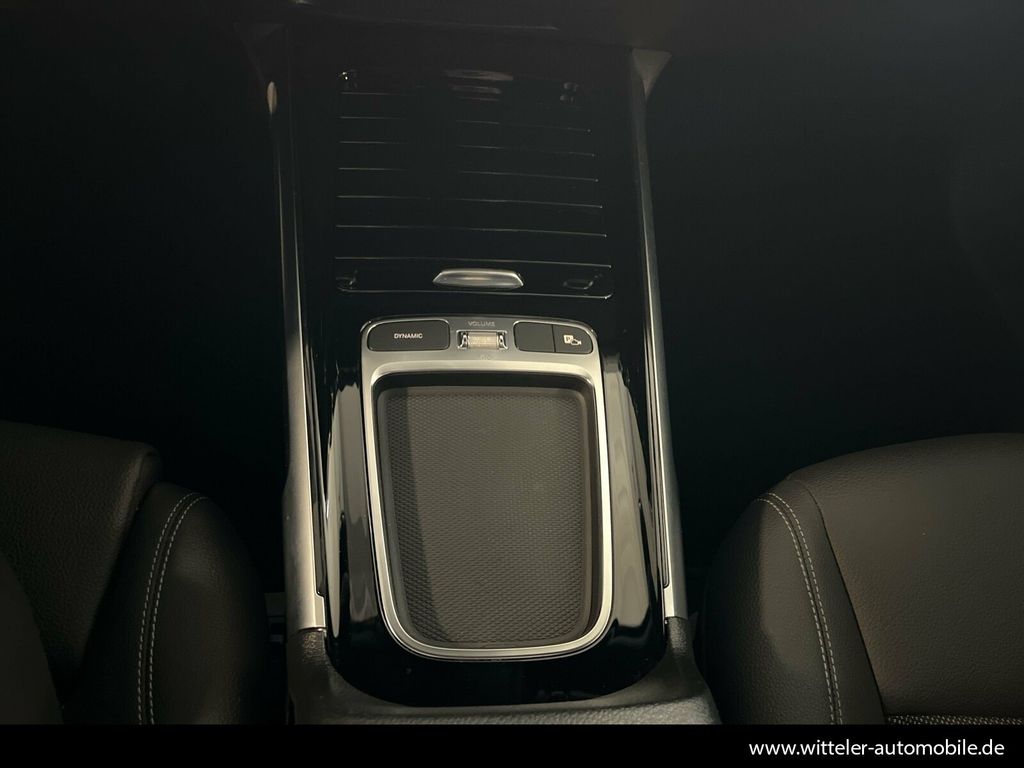 Mercedes-Benz GLB 200 2024