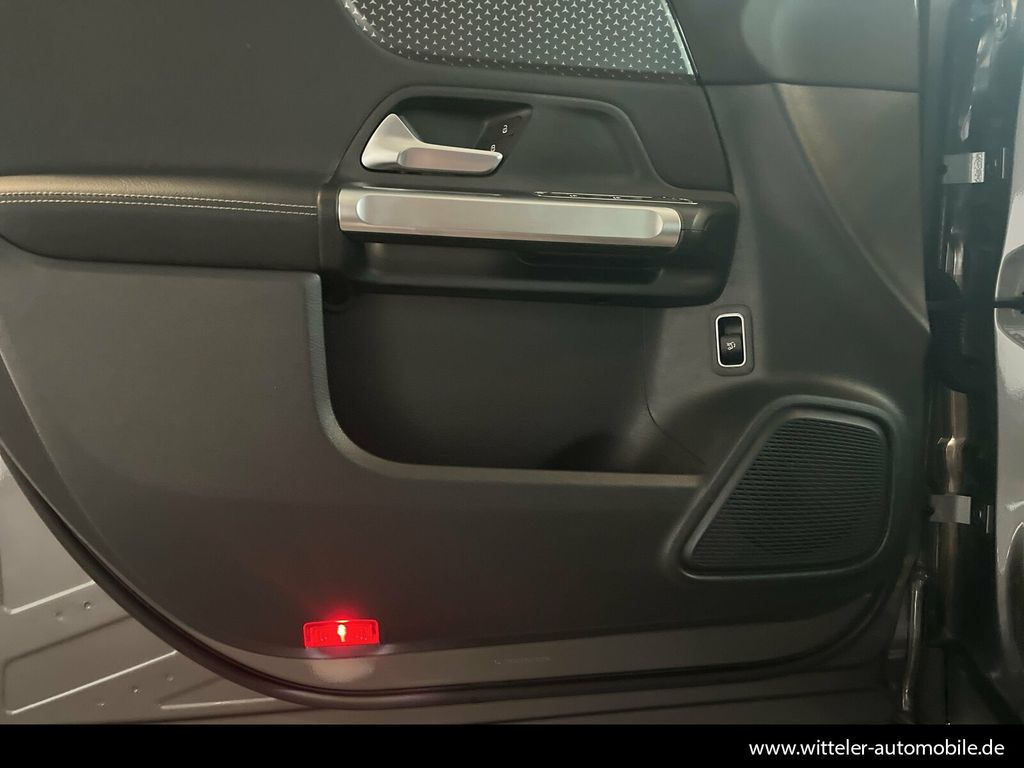 Mercedes-Benz GLB 200 2024