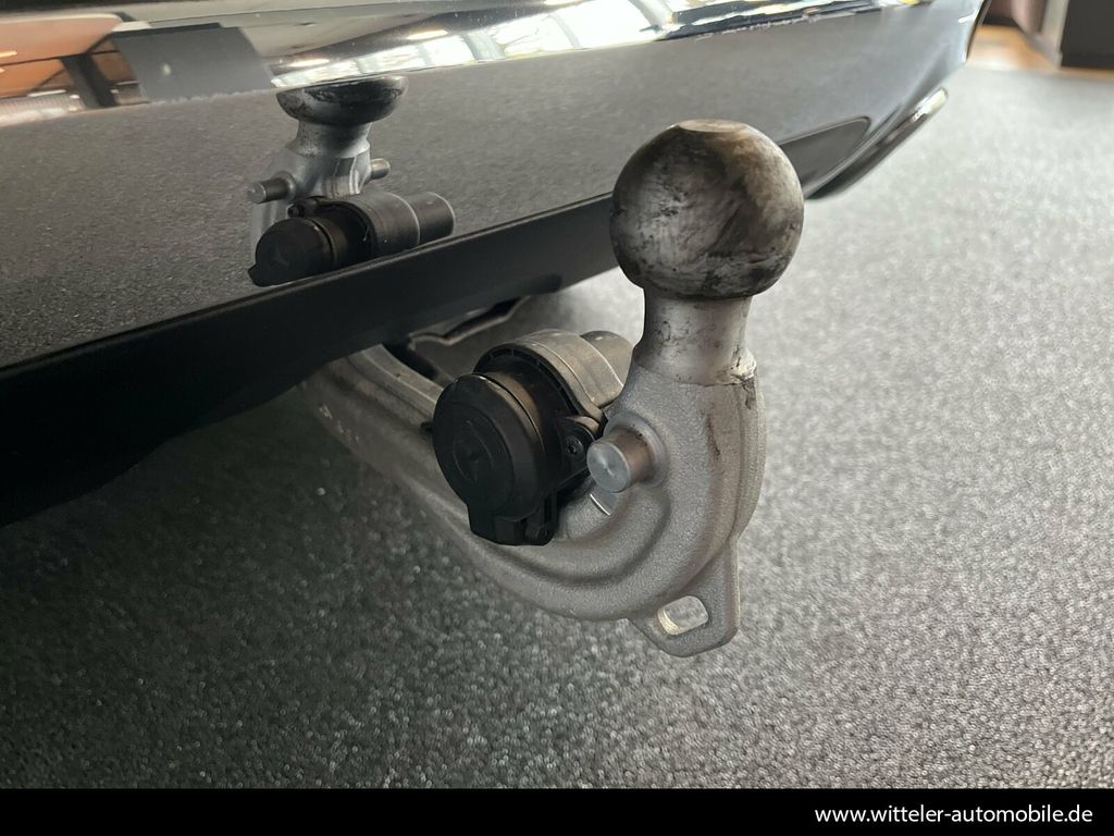 Mercedes-Benz GLB 200 2024