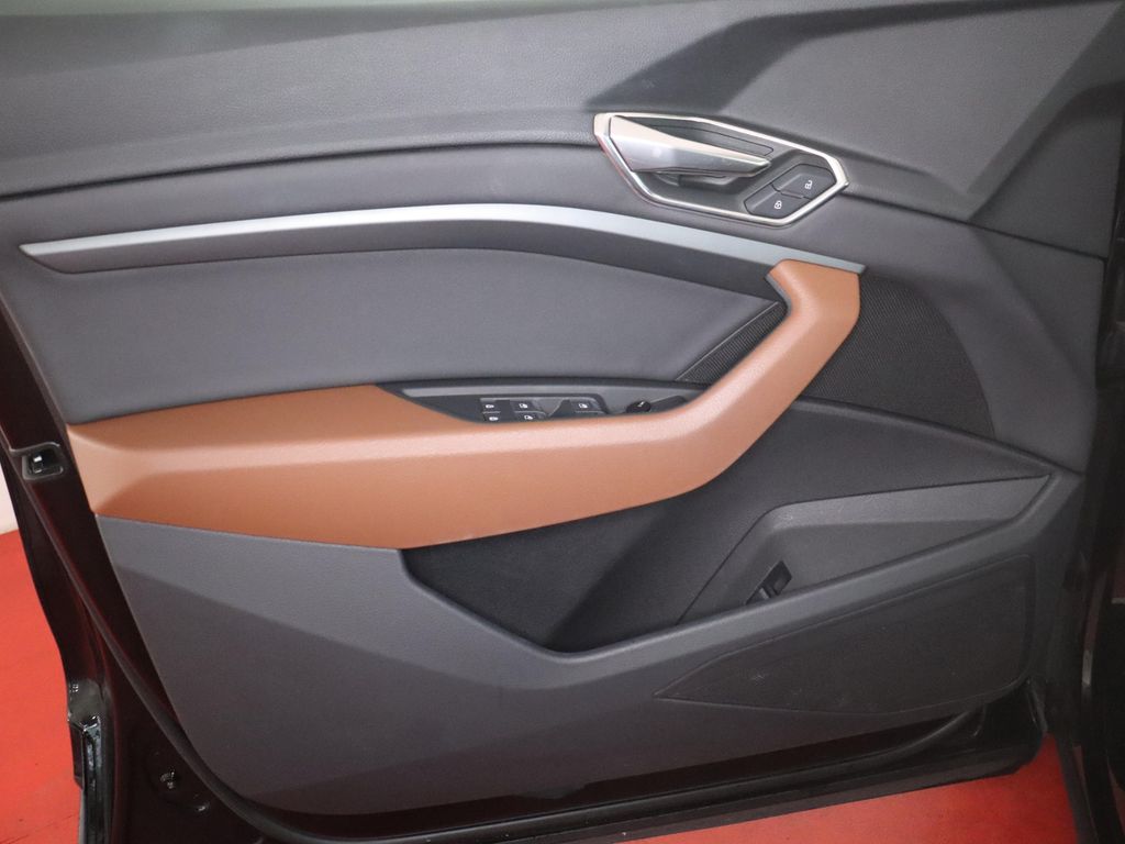 Audi e-tron 2022