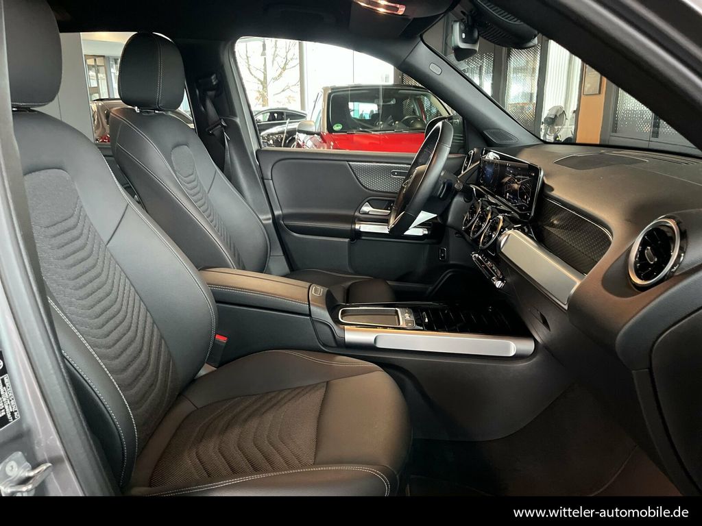 Mercedes-Benz GLB 200 2024