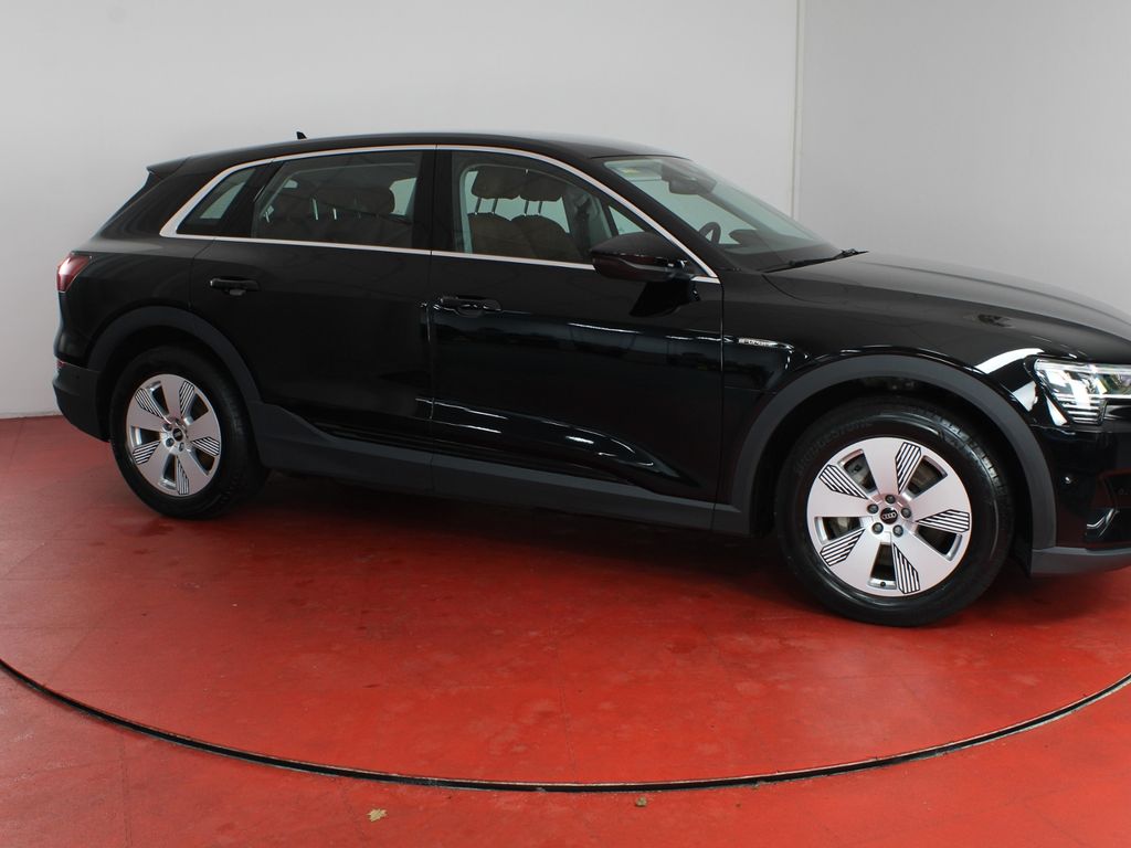 Audi e-tron 2022