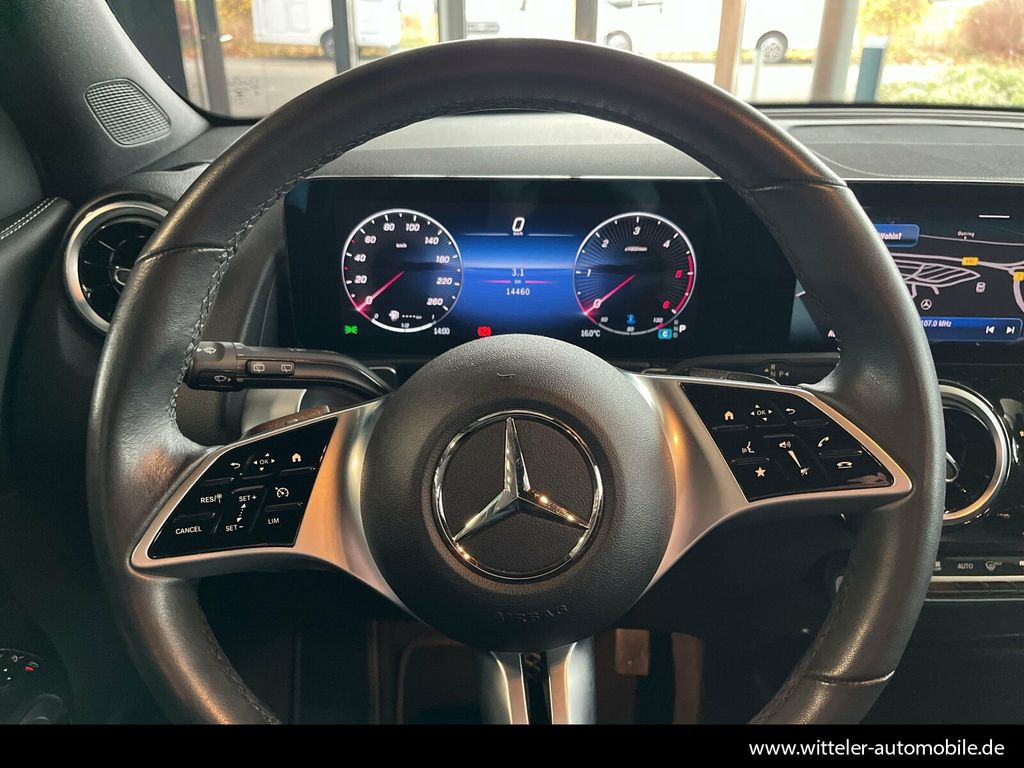 Mercedes-Benz GLB 200 2024