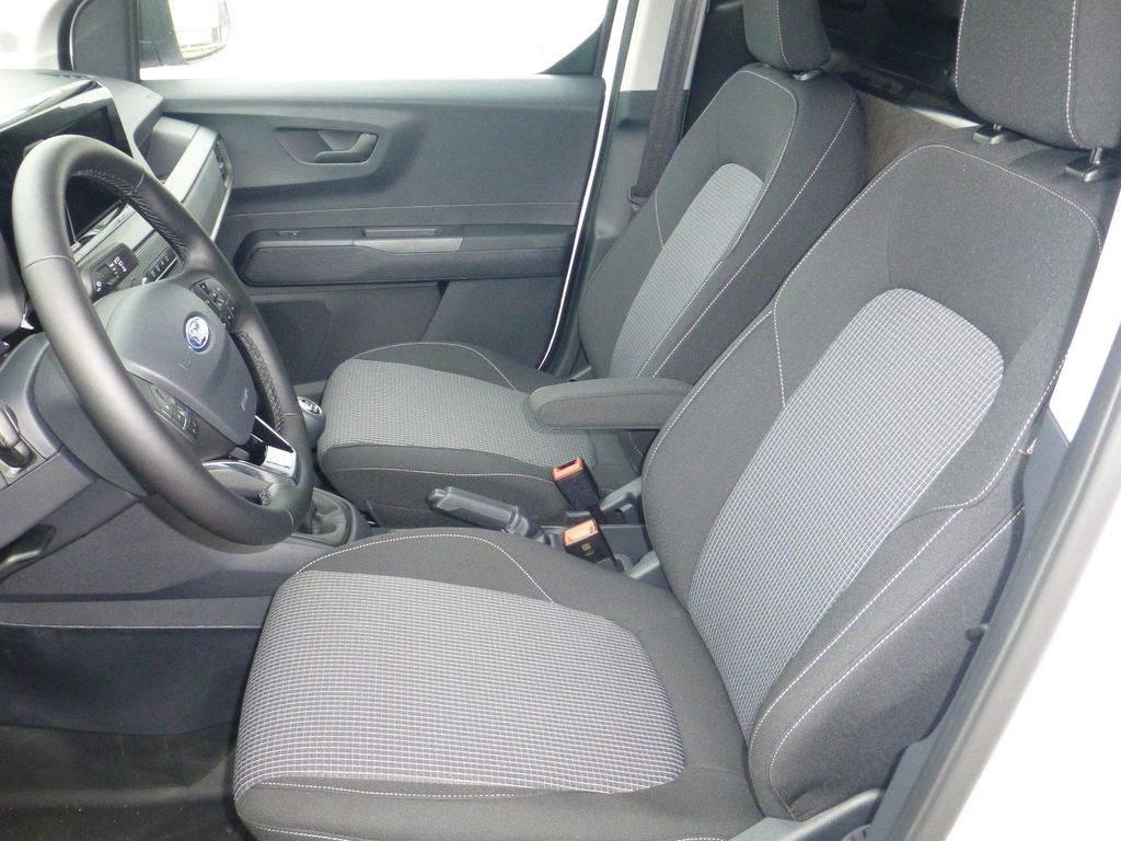 Ford Transit Courier 2025