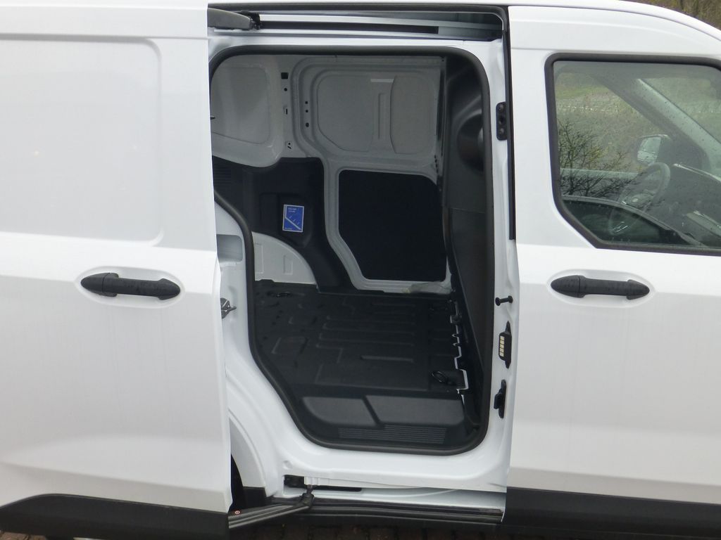 Ford Transit Courier 2025