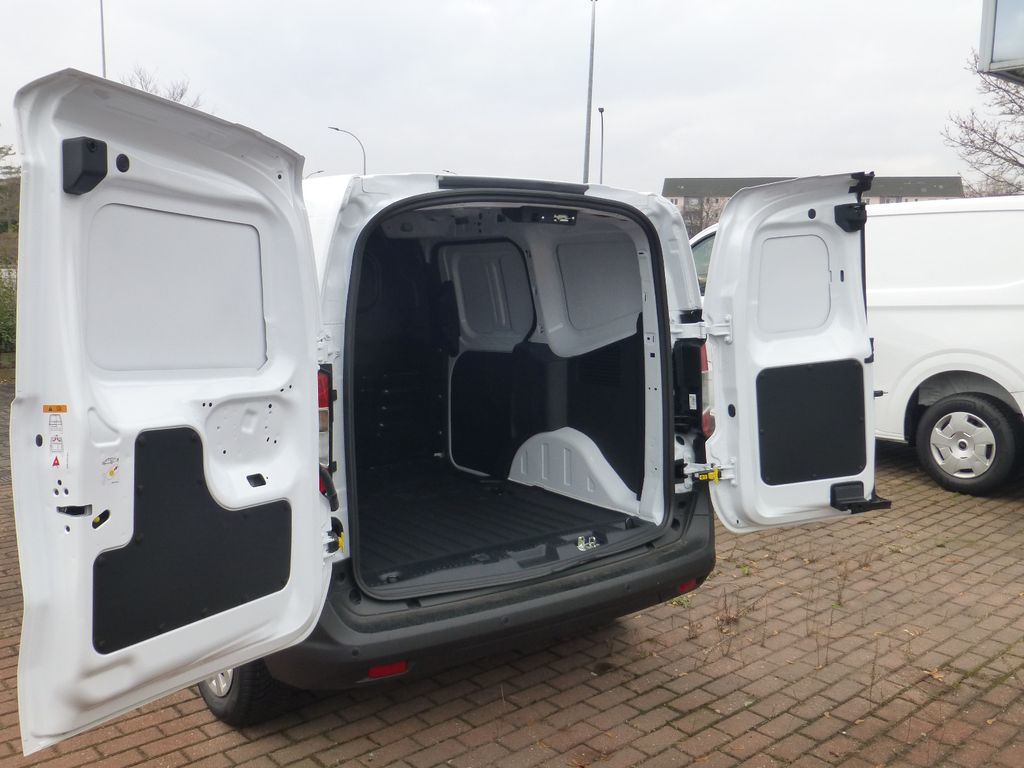 Ford Transit Courier 2025