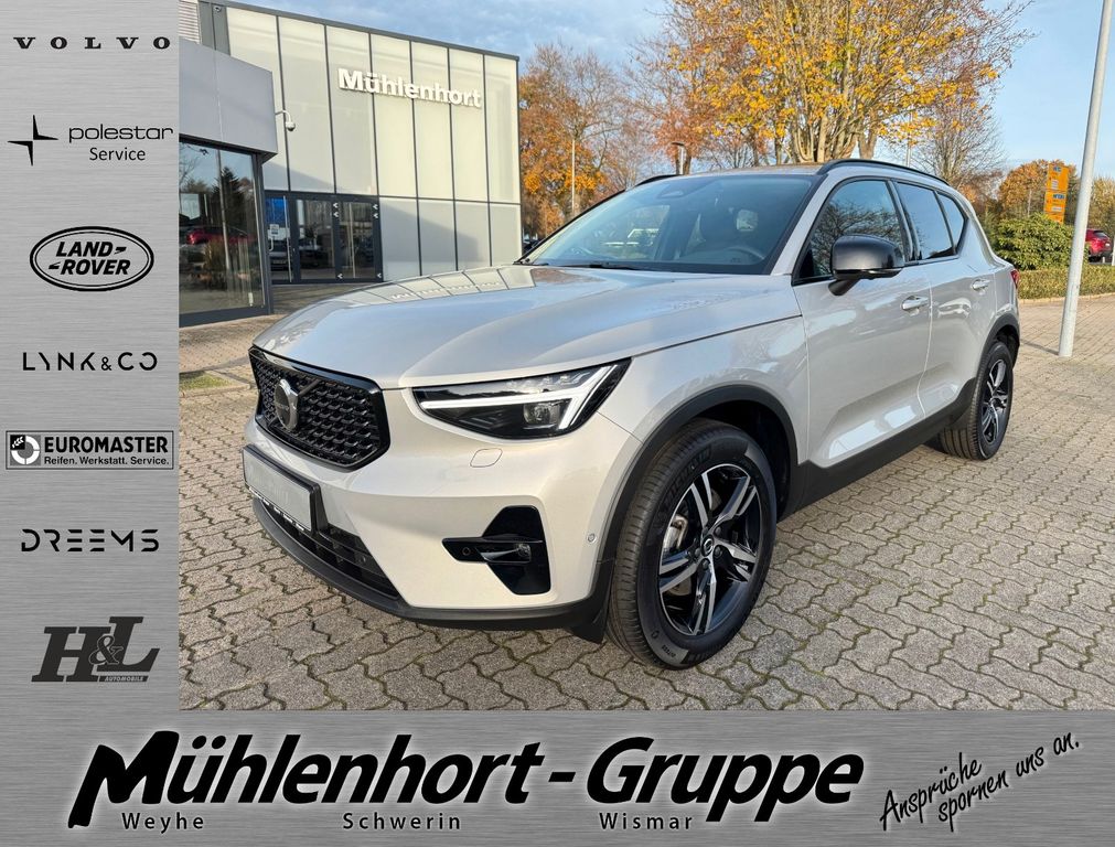 Volvo XC40 2025