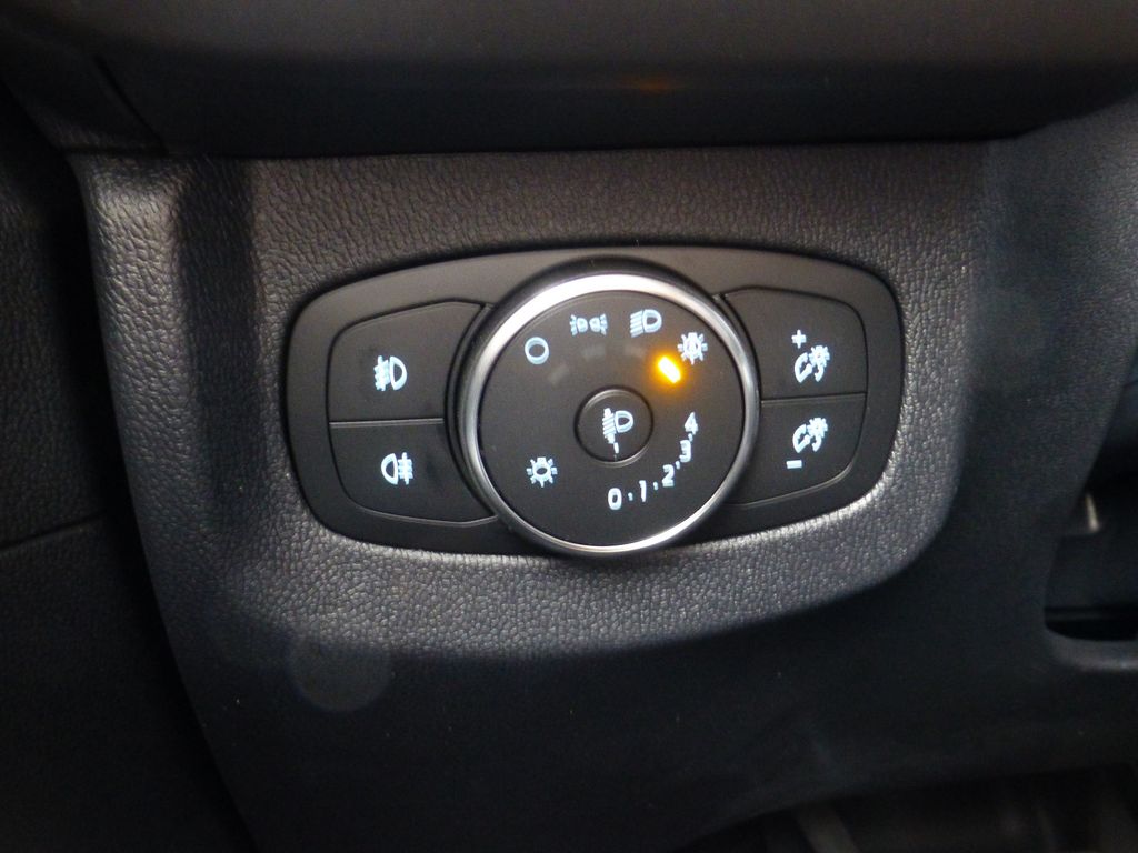 Ford Transit Courier 2025