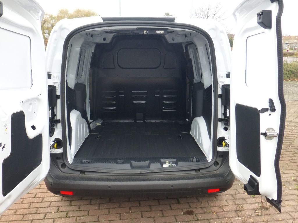 Ford Transit Courier 2025