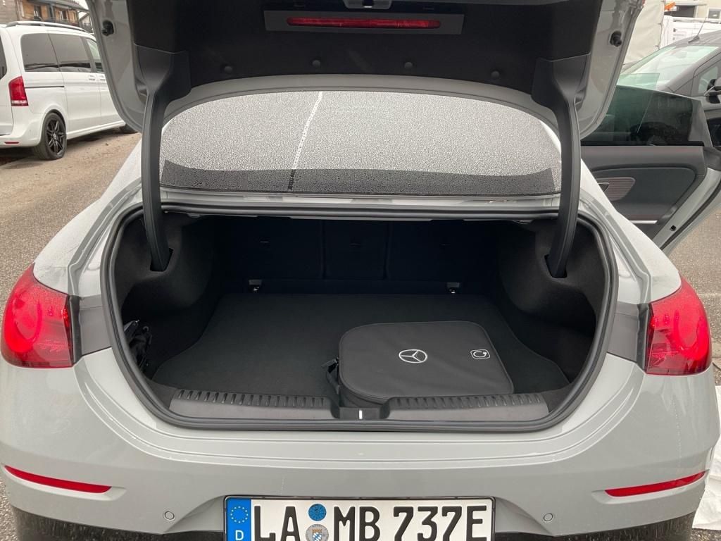 Mercedes-Benz CLA 250 2025