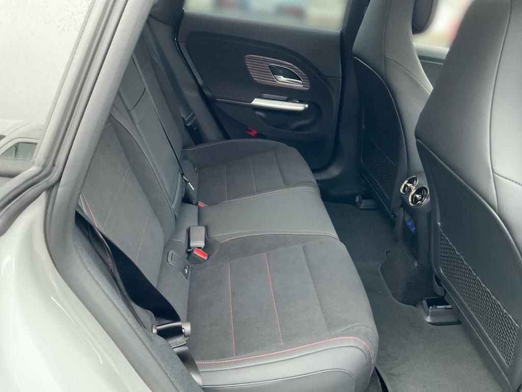 Mercedes-Benz CLA 250 2025