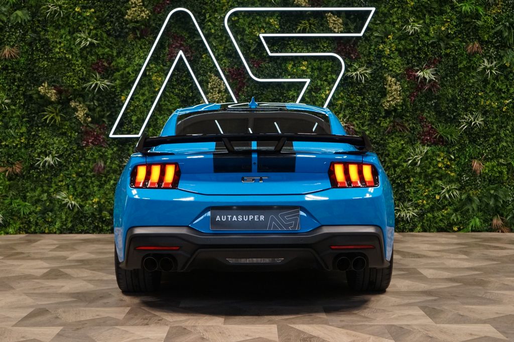 Ford Mustang 2024