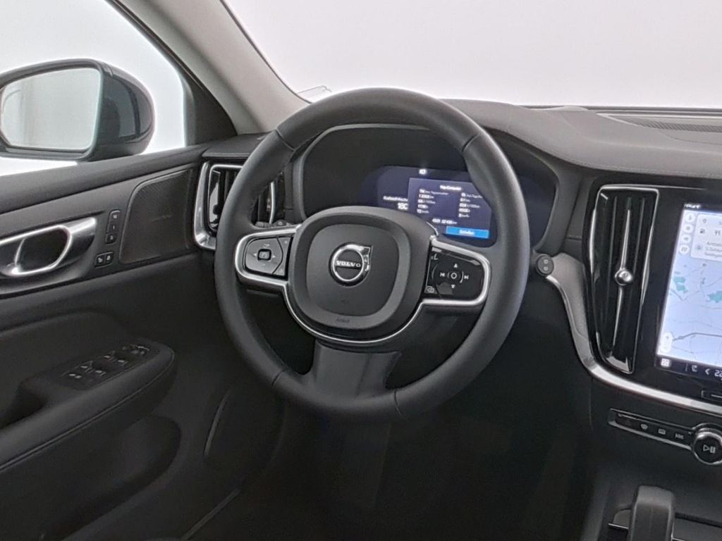 Volvo V60 Cross Country 2023
