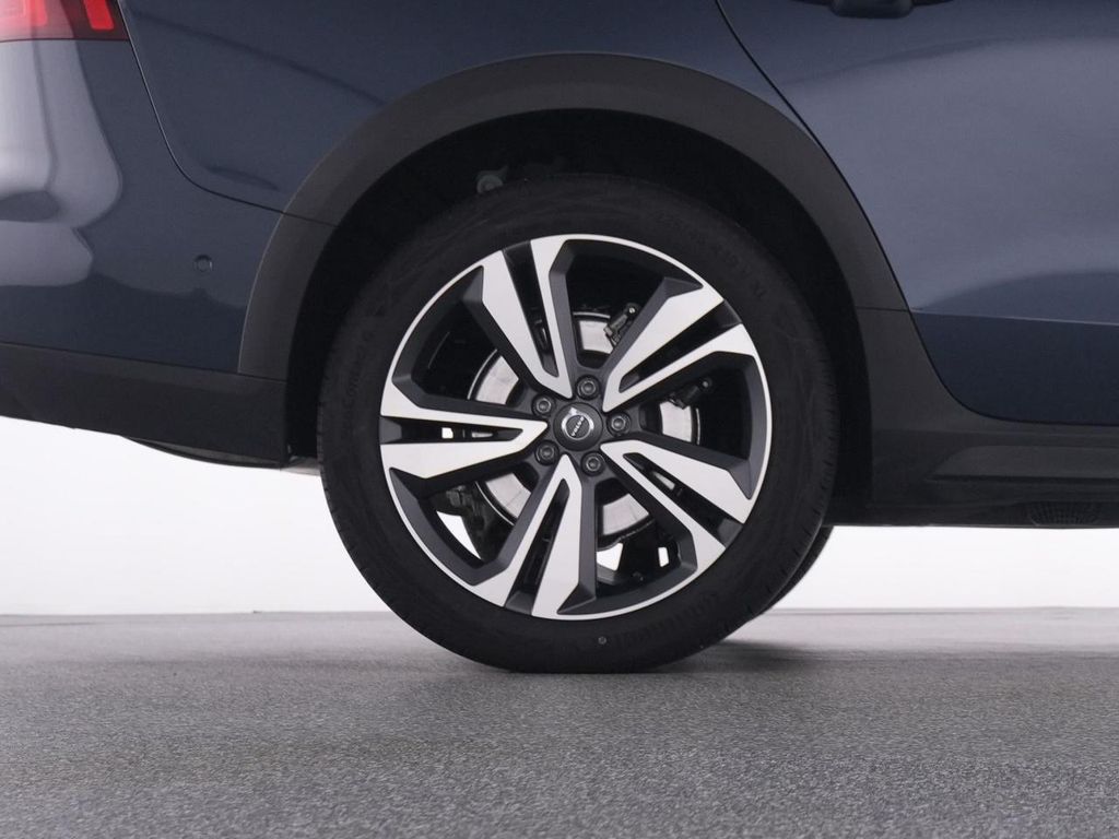 Volvo V60 Cross Country 2023