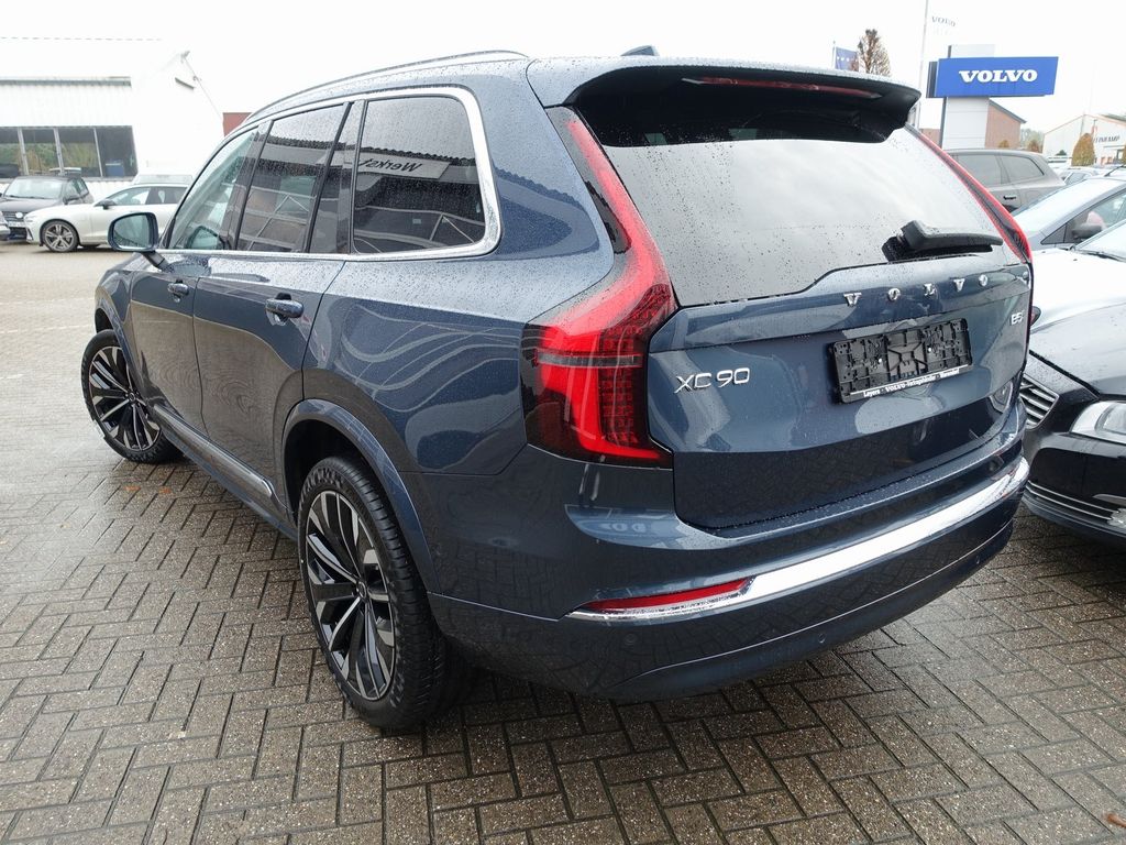 Volvo XC90 2025