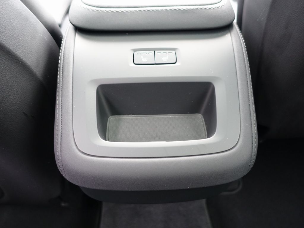 Volvo XC90 2025