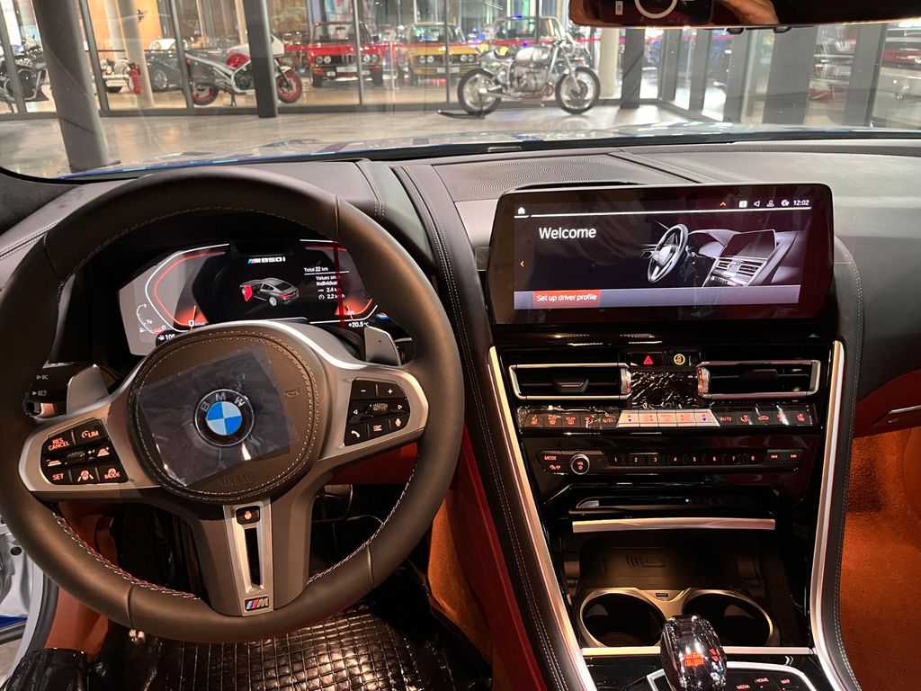 BMW M850
