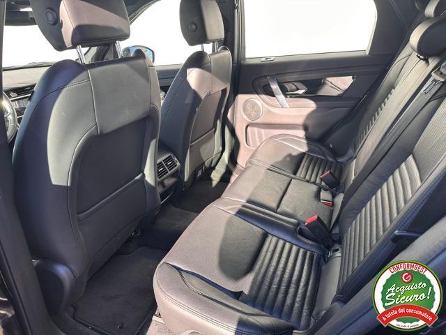Land Rover Discovery Sport 2021