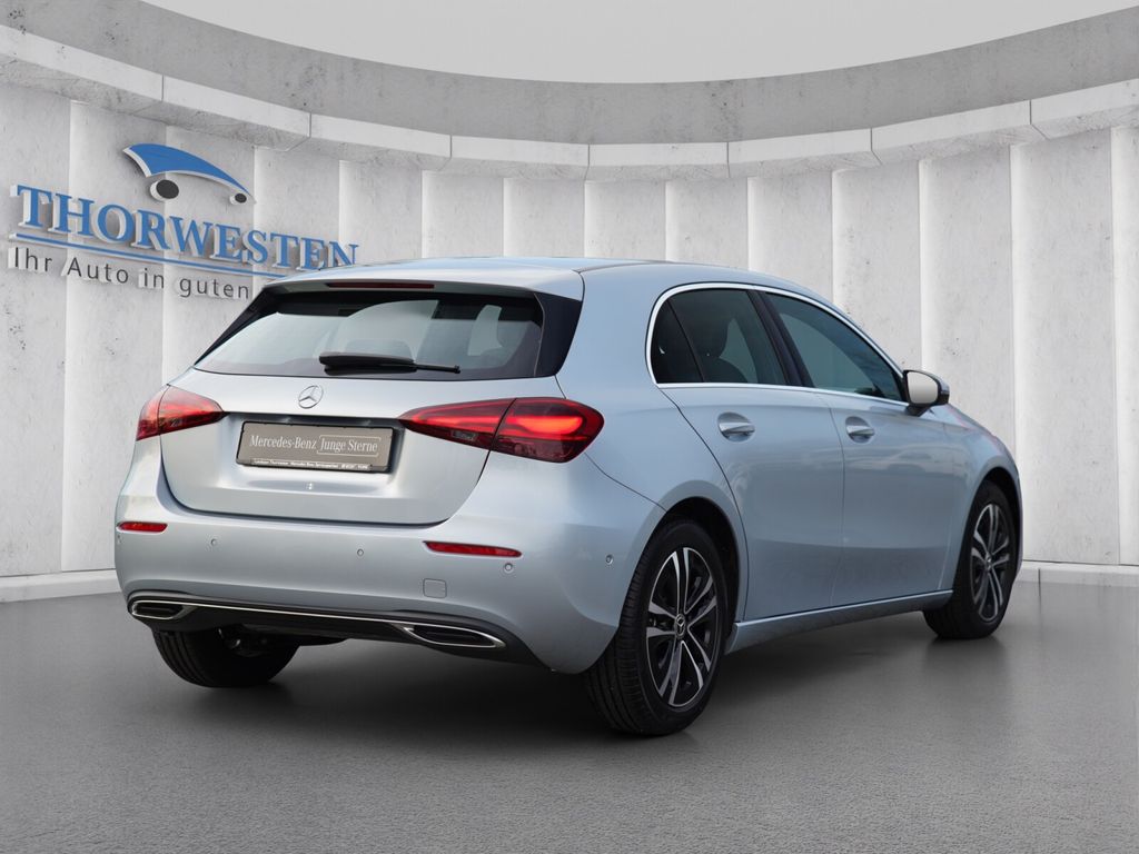 Mercedes-Benz A 180 2024