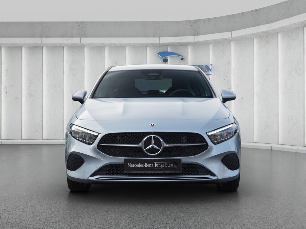 Mercedes-Benz A 180 2024