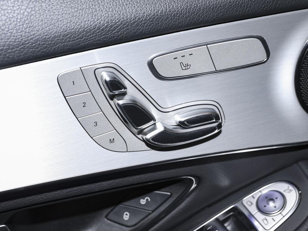 Mercedes-Benz GLC 300 2022