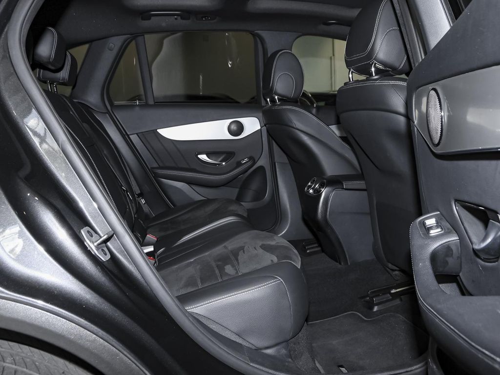 Mercedes-Benz GLC 300 2022