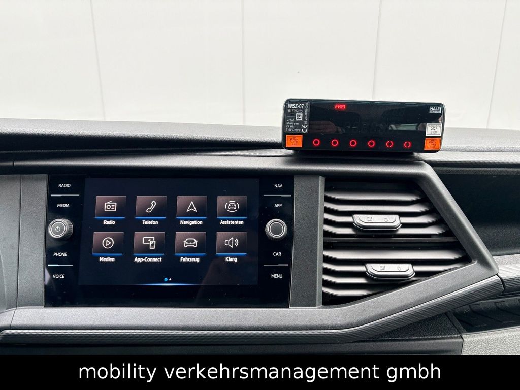 Volkswagen T6 Caravelle 2023