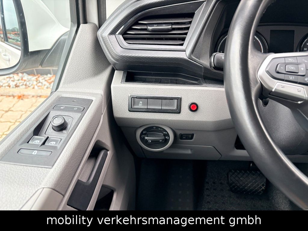 Volkswagen T6 Caravelle 2023