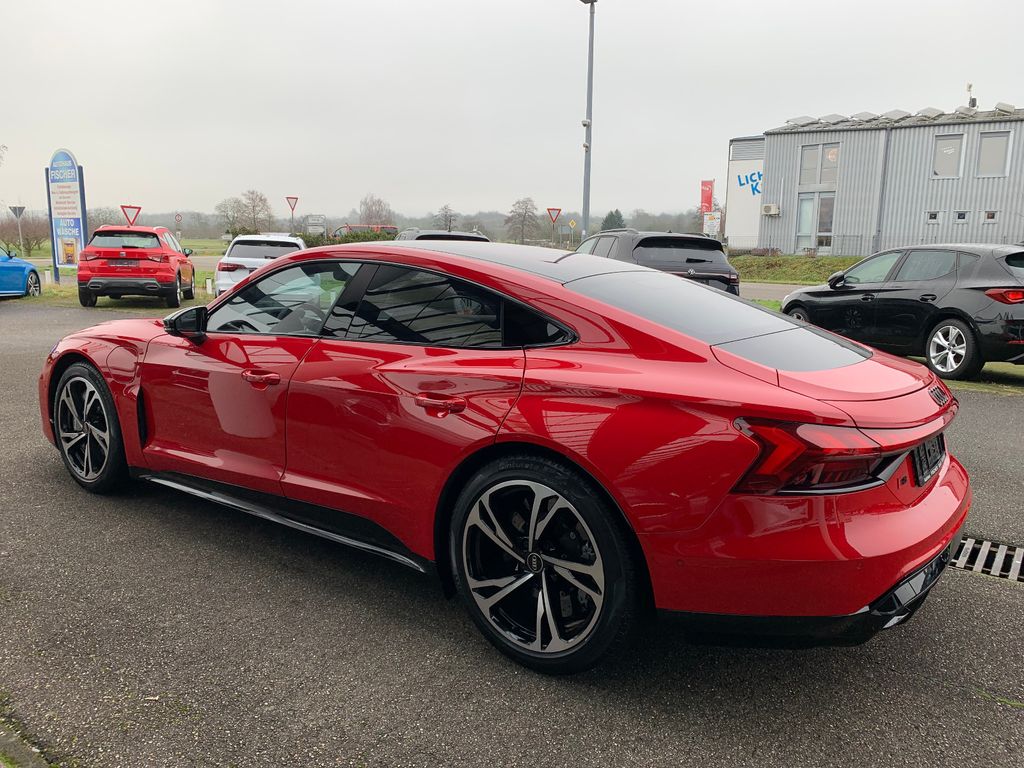 Audi RS e-tron GT 2022