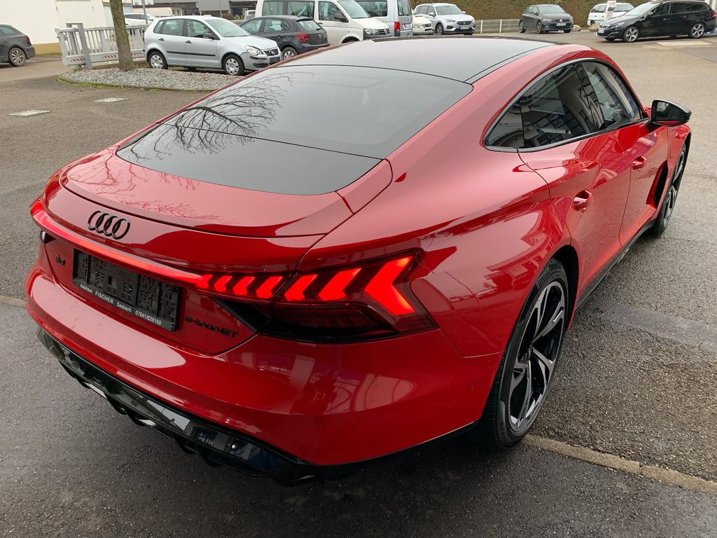 Audi RS e-tron GT 2022