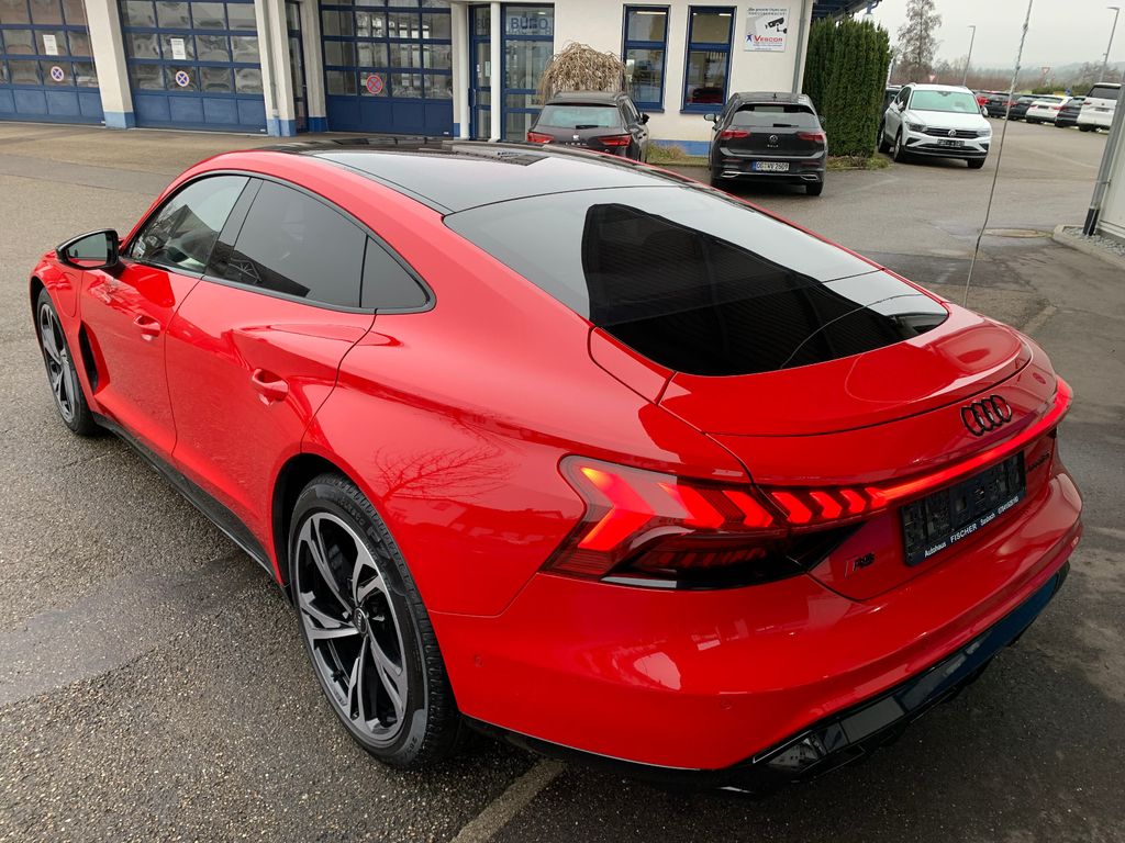 Audi RS e-tron GT 2022