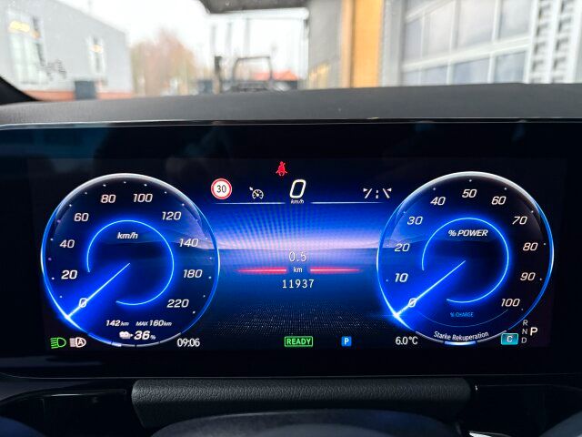 Mercedes-Benz EQA 2024