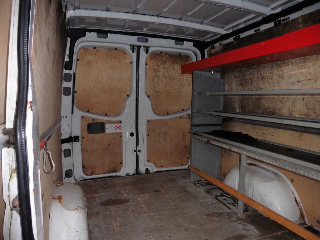 Mercedes-Benz Sprinter 2013