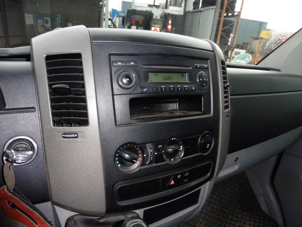 Mercedes-Benz Sprinter 2013
