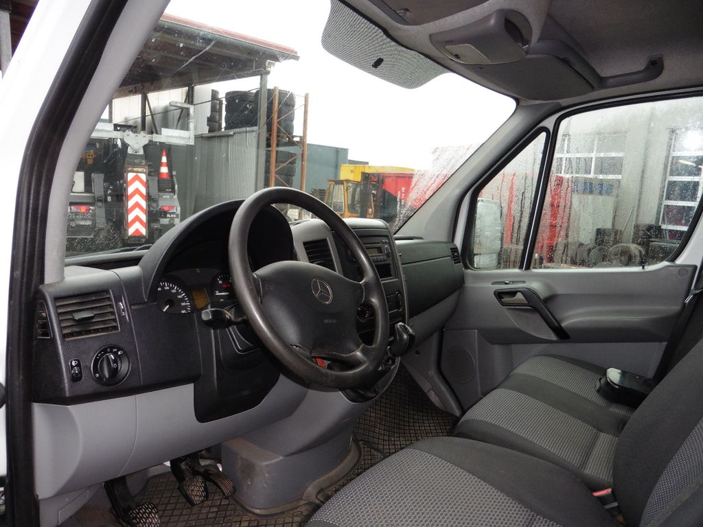 Mercedes-Benz Sprinter 2013