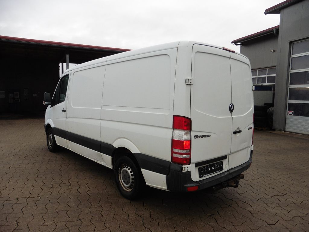 Mercedes-Benz Sprinter 2013