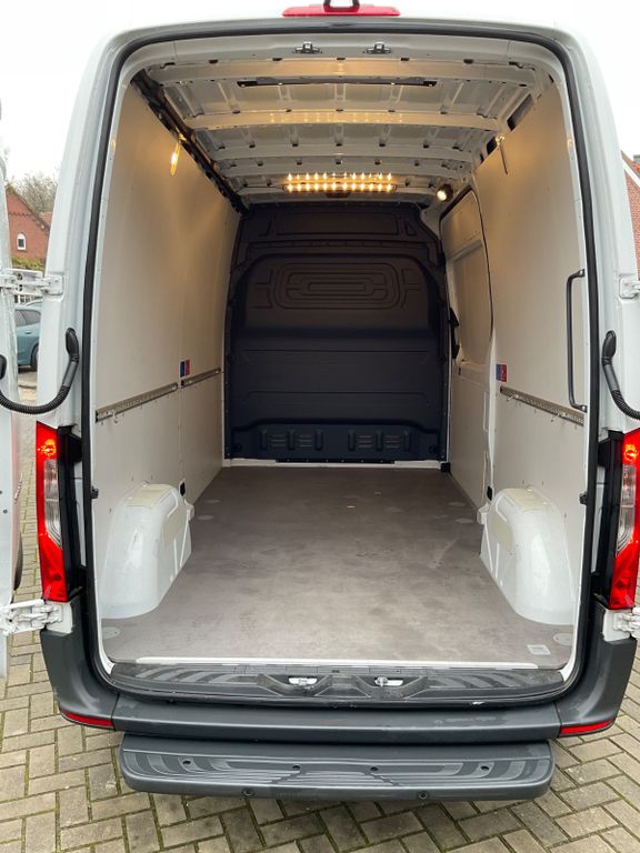Mercedes-Benz Sprinter 2024