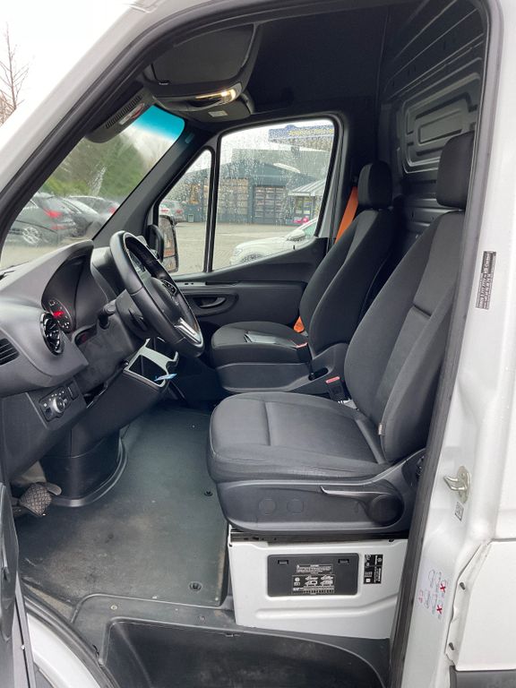 Mercedes-Benz Sprinter 2024
