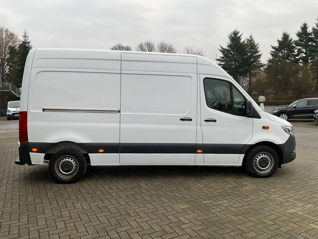 Mercedes-Benz Sprinter 2024