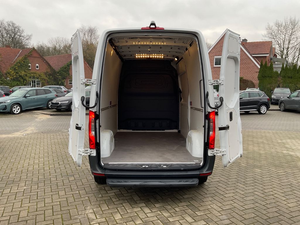 Mercedes-Benz Sprinter 2024
