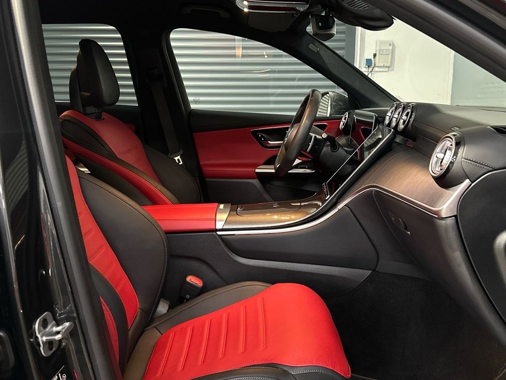 Mercedes-Benz GLC 300 2023