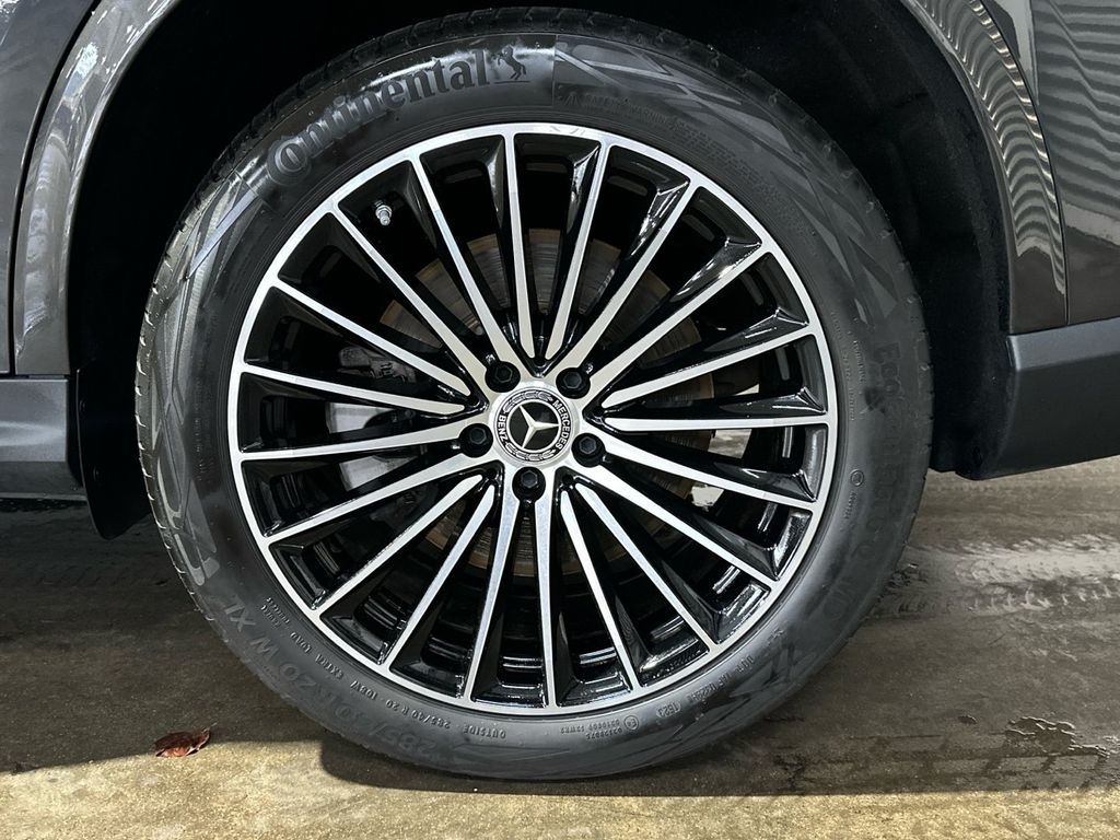 Mercedes-Benz GLC 300 2023