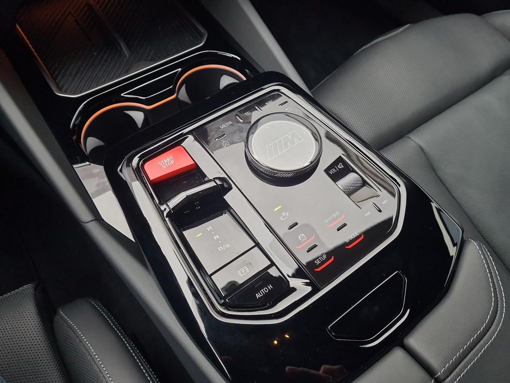 BMW M5 2025