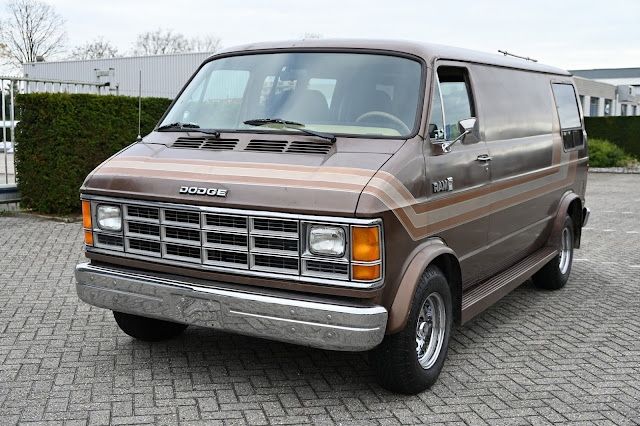 Dodge RAM 1986