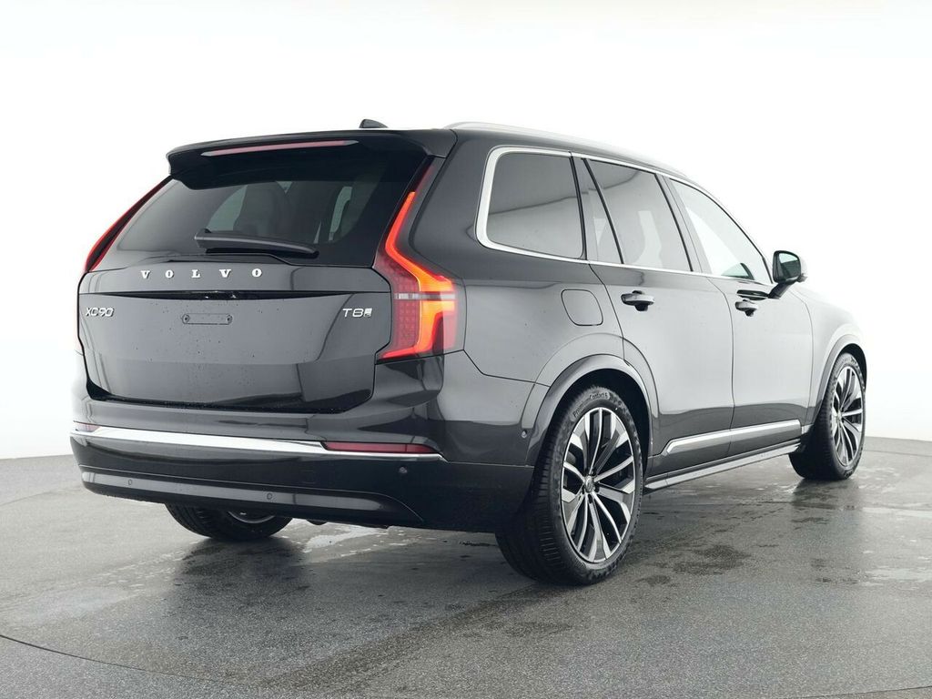 Volvo XC90 2025