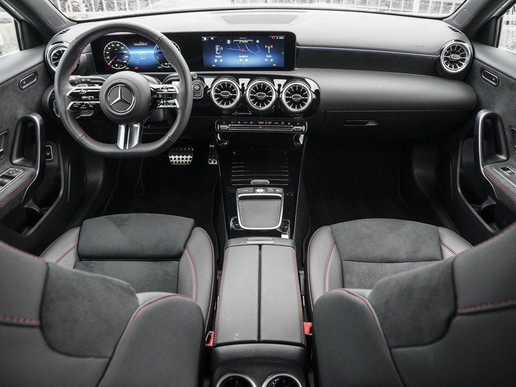 Mercedes-Benz A 250 2025
